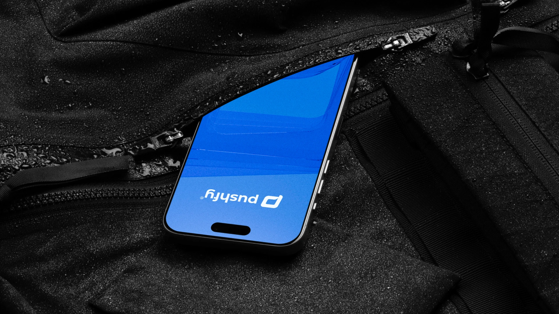 Pushfy 32 Aplicação da marca no celular