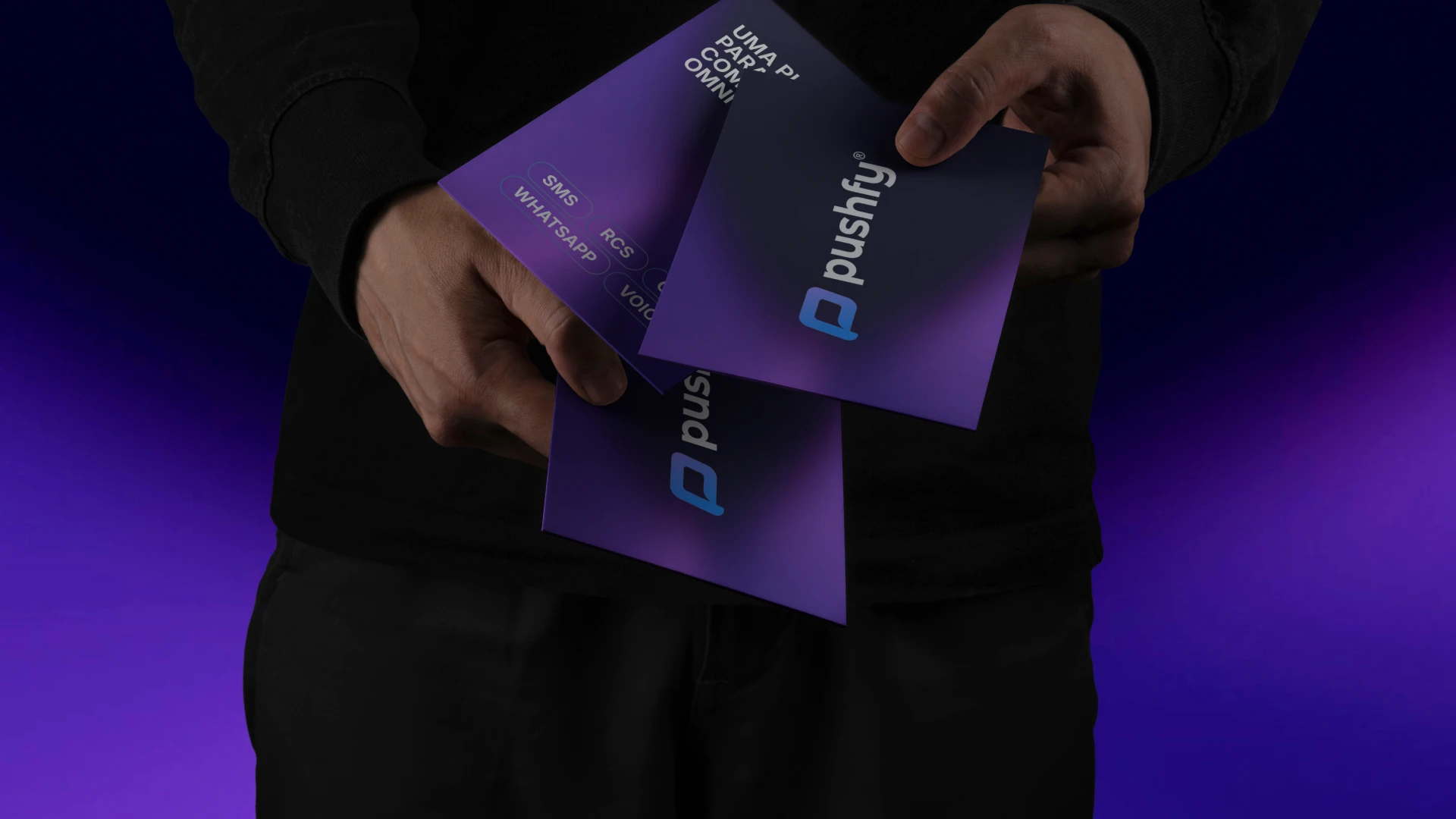 Pushfy 33 Aplicação da marca em cartões